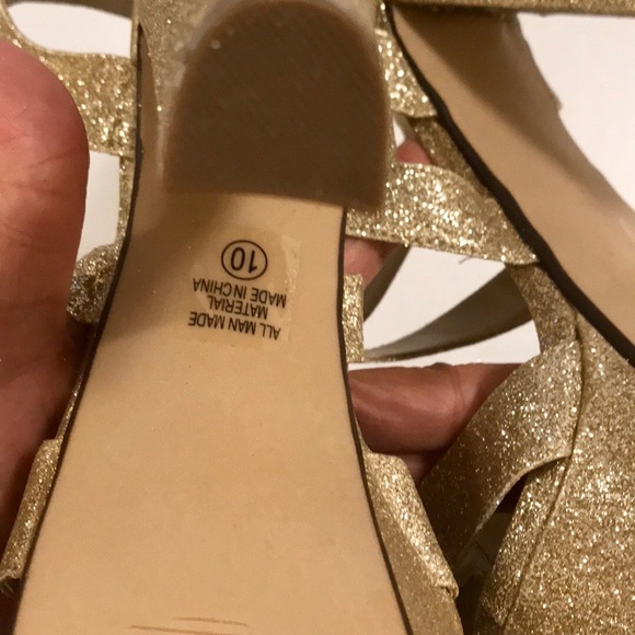 Women’s size 10 shoes - Picture 7 of 8